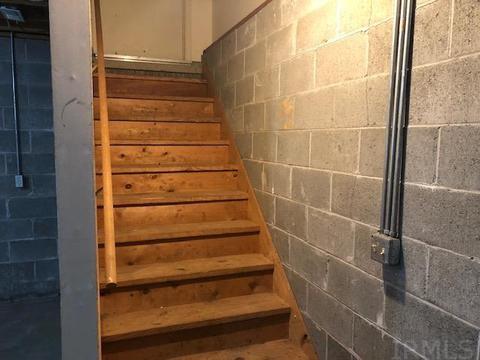 317 E Oliver Dr, Bloomington, IN 47408 photo 36