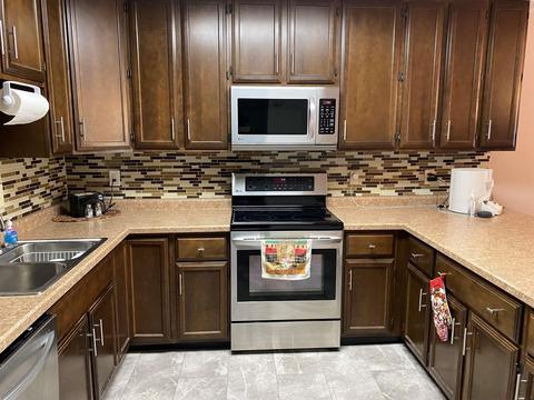 1006 E Commons Dr, Bloomington, IN 47401 photo 13