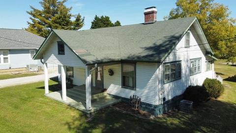 904 Teke Burton Dr, Mitchell, IN 47446 photo 3