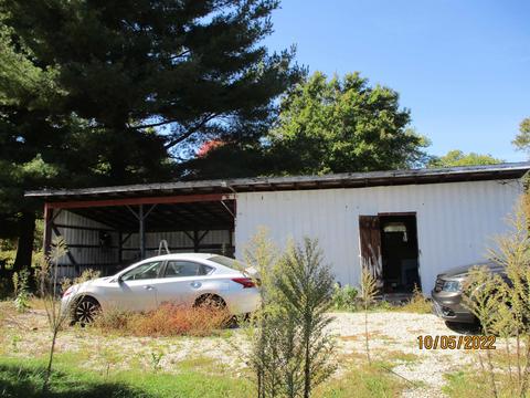 6997 W Pedora School Rd, Eckerty, IN 47116 photo 3