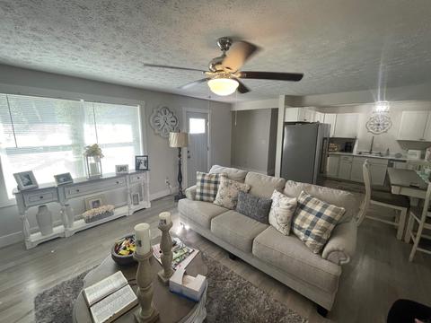 210 Oolitic Rd, Bedford, IN 47421 photo 2