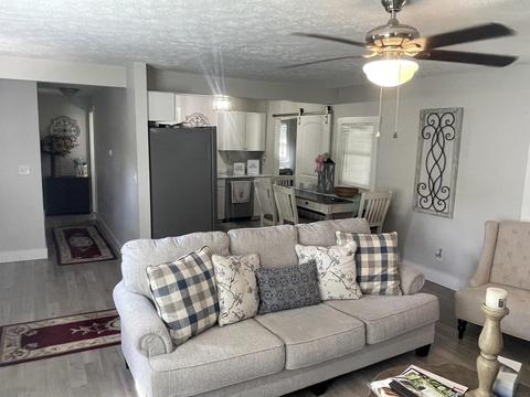210 Oolitic Rd, Bedford, IN 47421 photo 4