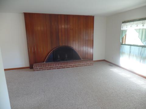 375 Bogard St, Lyons, IN 47443 photo 2