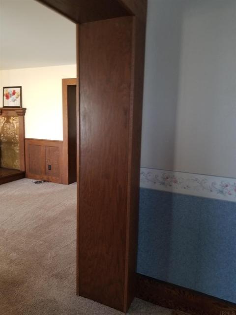 910 E Main St, Albion, IN 46701 photo 13