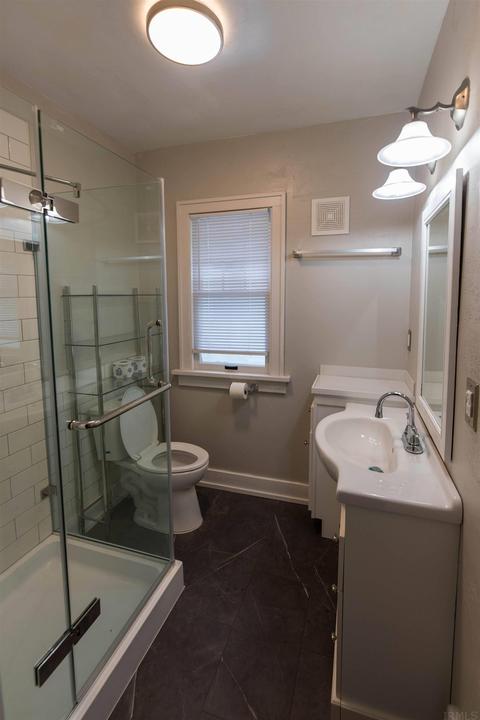 927 E Fox St, South Bend, IN 46613 photo 8