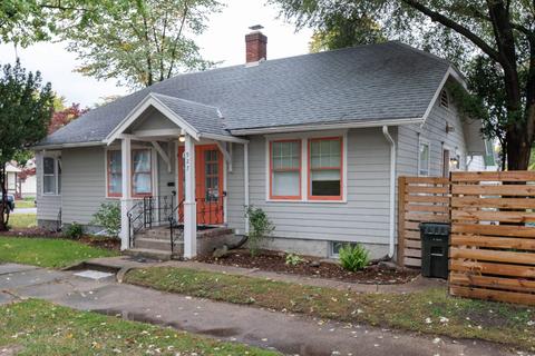 927 E Fox St, South Bend, IN 46613 photo 1