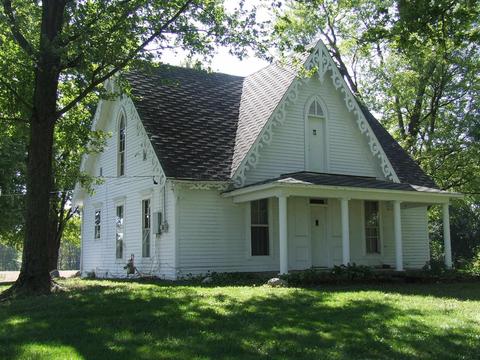 730 E Jones St, Warren, IN 46792 photo 2