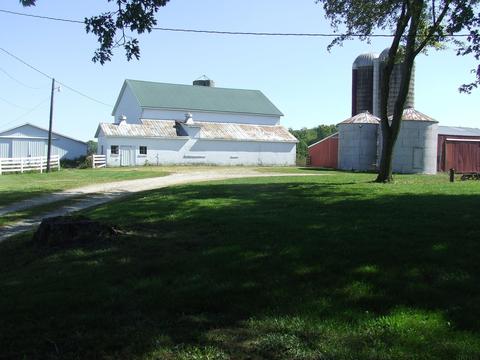 730 E Jones St, Warren, IN 46792 photo 5