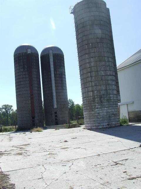 730 E Jones St, Warren, IN 46792 photo 9