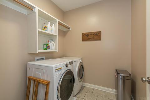 2516 E Manor Ct, Bloomington, IN 47401 photo 22