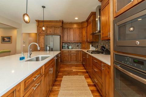 2516 E Manor Ct, Bloomington, IN 47401 photo 12