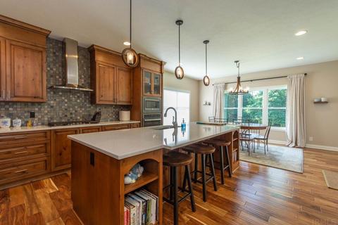 2516 E Manor Ct, Bloomington, IN 47401 photo 9