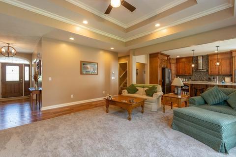 2516 E Manor Ct, Bloomington, IN 47401 photo 8