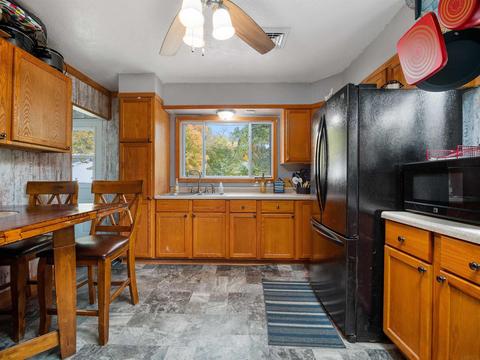 6823 Front St, Spencerville, IN 46788 photo 18