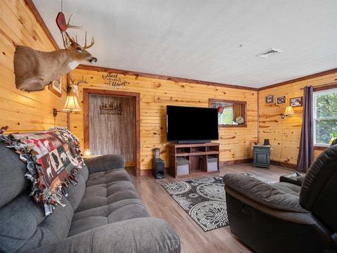 6823 Front St, Spencerville, IN 46788 photo 17