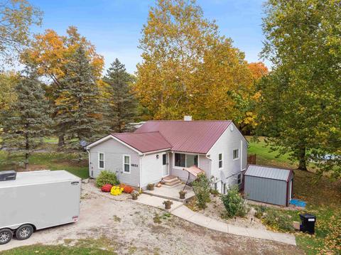 6823 Front St, Spencerville, IN 46788 photo 2