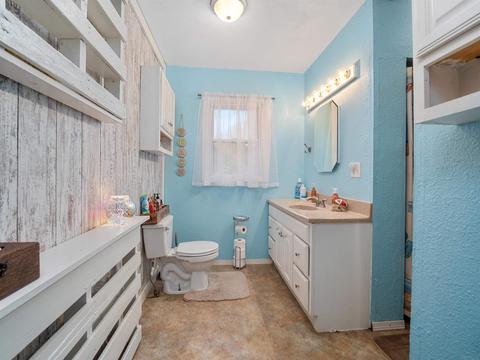 6823 Front St, Spencerville, IN 46788 photo 23