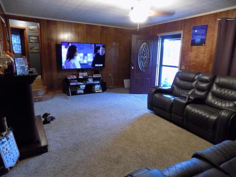 1120 N Marion St, Mitchell, IN 47446 photo 4