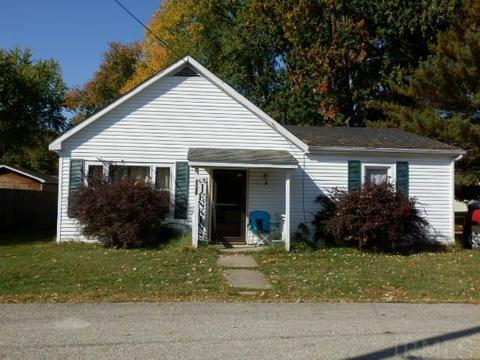1120 N Marion St, Mitchell, IN 47446 photo 1