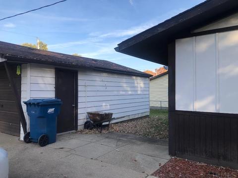 1301 8th St, Covington, IN 47932 photo 5