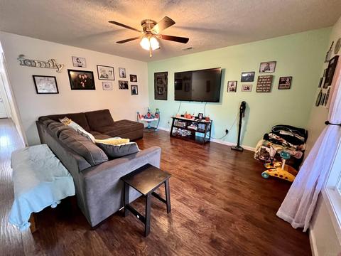 620 W Frank St, Mitchell, IN 47446 photo 4