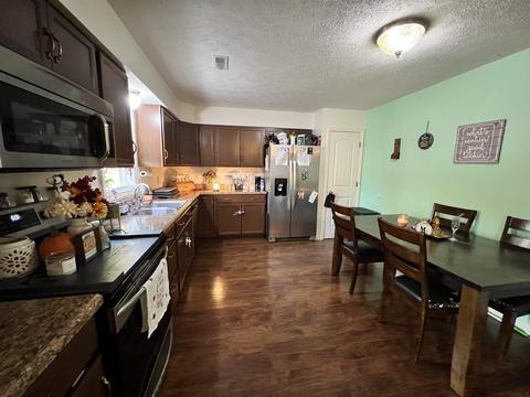 620 W Frank St, Mitchell, IN 47446 photo 9