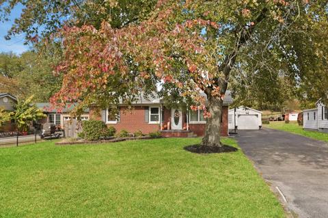 122 E Olive Dr, Princeton, IN 47670 photo 3