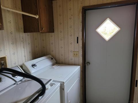 514 E Wells Ave, Mitchell, IN 47446 photo 3