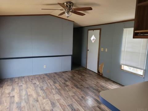 514 E Wells Ave, Mitchell, IN 47446 photo 10