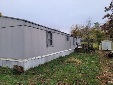 514 E Wells Ave, Mitchell, IN 47446 photo 2