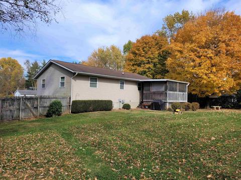 1630 E Cherry Ln, Bloomington, IN 47401 photo 2