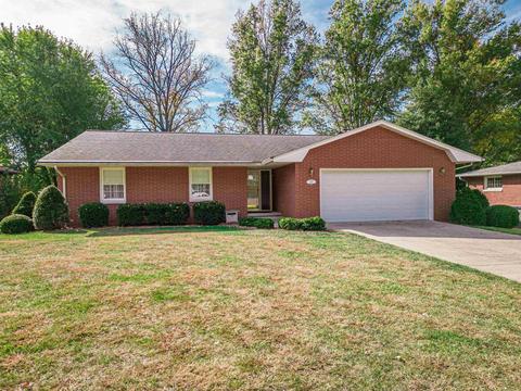 409 Reyling Dr, Jasper, IN 47546 photo 2