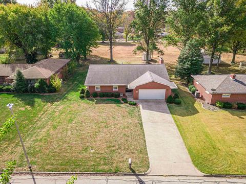409 Reyling Dr, Jasper, IN 47546 photo 3
