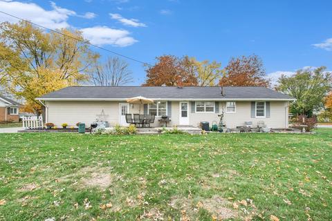 851 E John St, Nappanee, IN 46550 photo 5