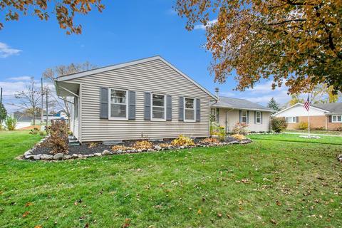 851 E John St, Nappanee, IN 46550 photo 3