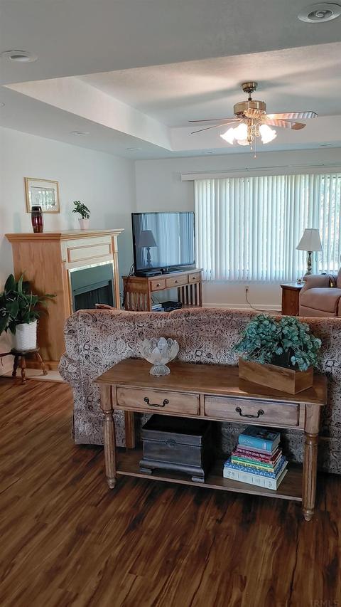 326 Willard Dr, Auburn, IN 46706 photo 5