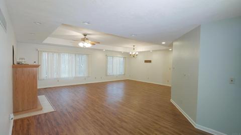 326 Willard Dr, Auburn, IN 46706 photo 2