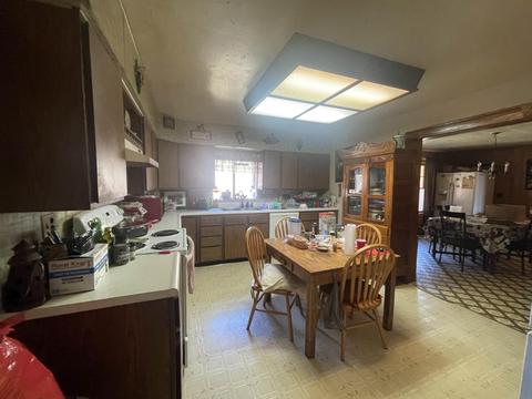 402 Porter Burton Rd, Mitchell, IN 47446 photo 3