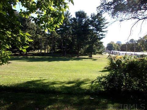 906 10th St, Covington, IN 47932 photo 5