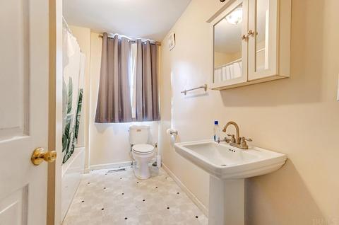7480 N 1050 E Rd, Howe, IN 46746 photo 12