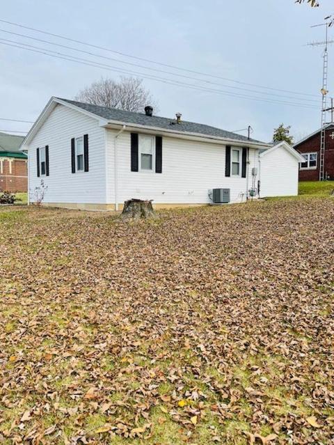 411 E 8th St, Ferdinand, IN 47532 photo 2