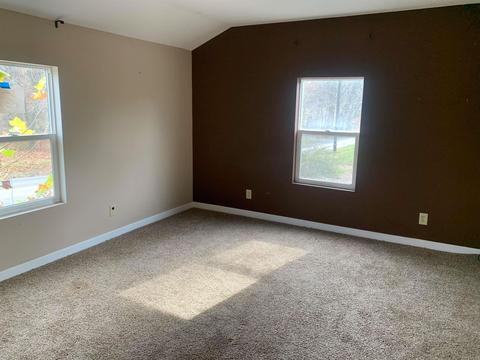 4585 N Thomas Rd, Bloomington, IN 47404 photo 6
