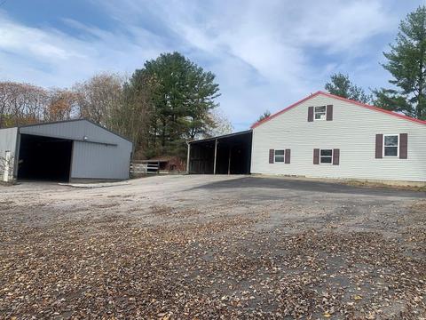 4585 N Thomas Rd, Bloomington, IN 47404 photo 2