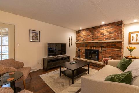 4316 E Wembley Ct, Bloomington, IN 47408 photo 6