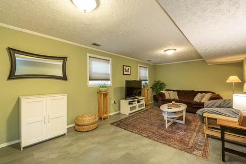 4316 E Wembley Ct, Bloomington, IN 47408 photo 22