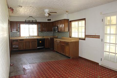 303 E Vine St, Mitchell, IN 47446 photo 12