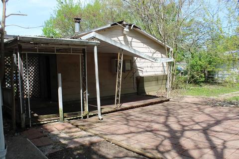 303 E Vine St, Mitchell, IN 47446 photo 5