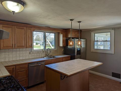 321 James St, Butler, IN 46721 photo 12