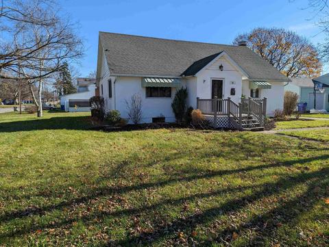 321 James St, Butler, IN 46721 photo 3