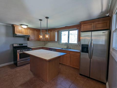 321 James St, Butler, IN 46721 photo 10